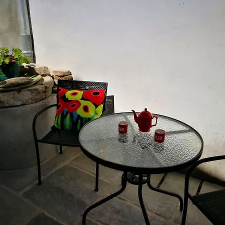 Art Lime Apartment *