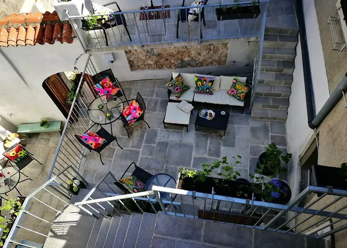 Art Lime アパート *